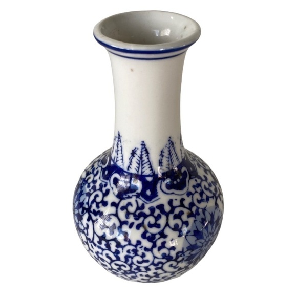 BLUE & white vase - Picture 1 of 7